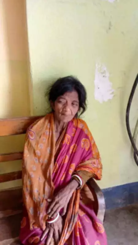 Woman Missing 15 Years Reunited with Family in Singur After Police, HAM Radio Efforts