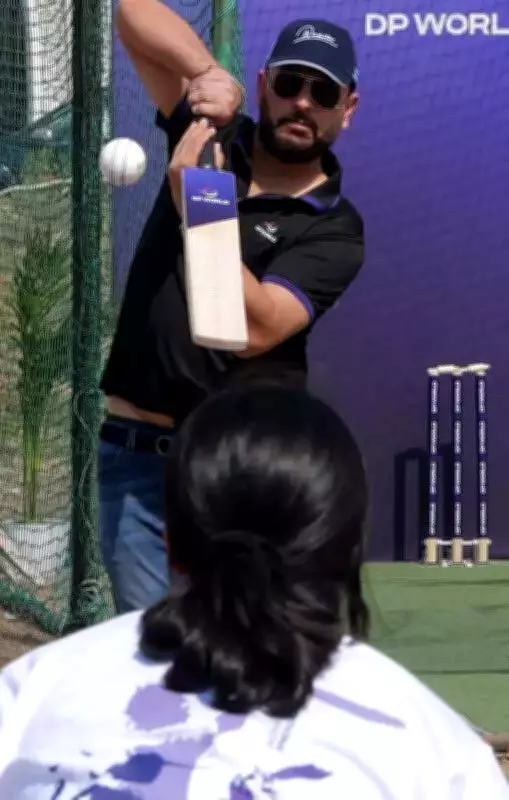 Yuvraj Singh Mentors Young Cricketers in Lucknow, Stresses Mental Resilience