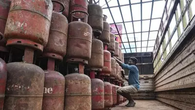 Commercial LPG Cylinder Prices Soar to Rs 4,000 in Major Indian Cities