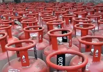 Cybercriminals Exploit LPG Shortage with Fake Booking Sites in Andhra Pradesh