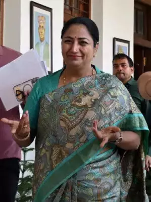 Delhi Government to Create AIIMS-Like Medical Hub by Merging Three Major Hospitals