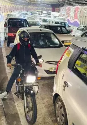 Delhi Traffic Disrupted for Weeks Due to Sewer Line Work on Rajpur Road