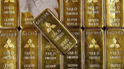 Gold Futures Surge Rs 1,853 to Rs 1.62 Lakh per 10g on Weak Dollar Demand