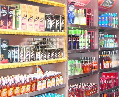Gurugram Liquor Scam: Fake QR Codes Expose Major Illicit Trade, 1400 Bottles Seized