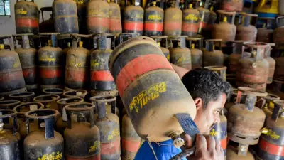 LPG Cylinder Shortage Hits Major Cities, 20% Mumbai Hotels Closed