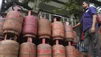 LPG Panic Buying Overwhelms Telangana's Booking and Distribution Network