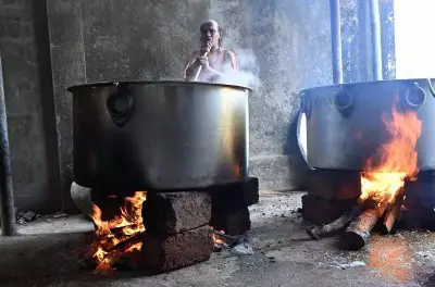 Mangaluru Temple Switches to Firewood Amid LPG Crisis, Serves 2,000 Devotees Daily