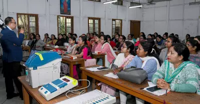 Modi Government Confronts Global Economic Challenges Ahead of 2026 Assembly Elections