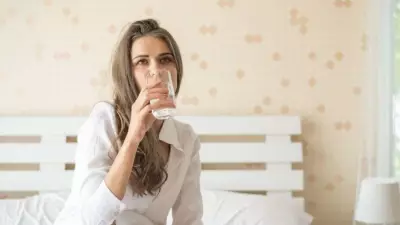 Morning Habits for Mental Health: Sunlight, Hydration, Protein Breakfast