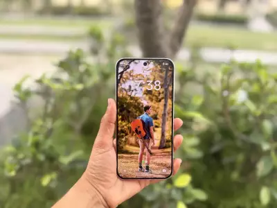 Oppo Reno 15 Pro Mini Review: Compact Flagship Phone Priced at Rs 59,999 in India