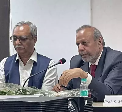 PM's Economic Advisor Highlights India's Growth Path and Global Risks in Surat Lecture