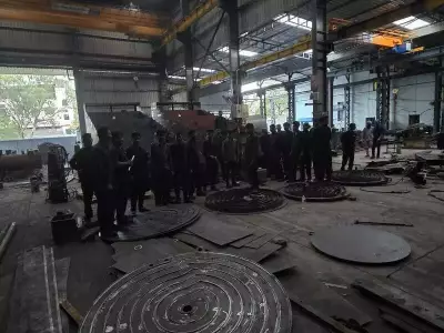 Pune MSMEs Face Labor Crisis as LPG Shortage Drives Migrant Workers Home