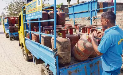 Punjab Faces LPG Shortage, Fueling Public Anxiety and Black Market Surge