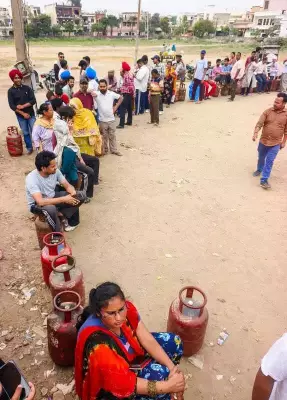 Punjab LPG Queue Tragedy: 60-Year-Old Dies of Cardiac Arrest After 3-Hour Wait