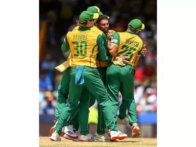 Santner Praises South Africa's Bowling After NZ's Heavy T20I Series Opener Loss