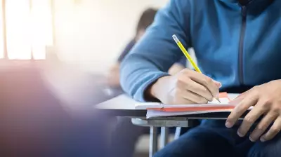 UP Police Recruitment Board Orders Probe into 'Pandit' Option Row in Sub-Inspector Exam