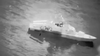 US-Iran Naval Clash Escalates in Strait of Hormuz, Video Shows Strikes on Iranian Boats