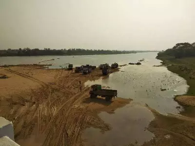 Yadgir Authorities Crack Down on Sand Mafia with Vehicle Deregistration Drive