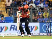 AB de Villiers Urges Abhishek Sharma to Embrace Greater Responsibility in IPL 2026
