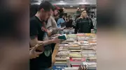Buenos Aires Hosts 'Night of the Bookstores,' Attracts 200,000 and $400M in Sales