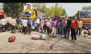 Delay in LPG Cylinder Supply Sparks Tension in Phagwara, Residents Protest