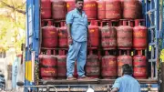 Delhi Residents Face LPG Cylinder Booking Issues Amid Online System Glitches