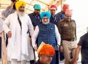 Delhi's New Lieutenant Governor VK Saxena Visits Religious Shrines, Offers Prayers