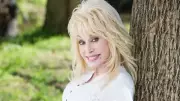 Dolly Parton Opens Up About Health Journey and Grief at Dollywood Appearance
