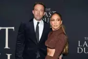 Jennifer Lopez Turns Awkward Fan Moment Into Viral Joke About Ben Affleck