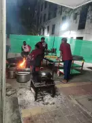 LPG Shortage at Pune University Forces Hostel Messes to Cook with Firewood