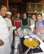 Madhya Pradesh Hotels Switch to Electric Cooking Amid LPG Supply Crisis