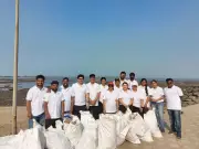 Mumbai Mangrove Cleanup: Volunteers Remove 250 kg of Marine Litter at Carter Road
