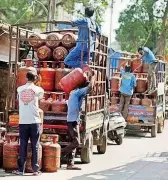Mumbai's Commercial LPG Crisis Hits Temples, Hostels, and Businesses Hard