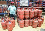 Patna DM Reviews LPG Supply, Cracks Down on Black Marketing