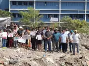 Pune Residents Protest Illegal Garbage Dumping and Riverbed Encroachments in Kharadi