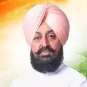 Punjab Congress Leader Bajwa Slams AAP Govt Over Daring Daylight Robbery Near SSP Residence