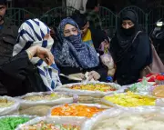 Ramzan Helpline Clarifies Common Fasting Doubts: From Oiling Hair to Medical Procedures