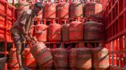 Ranchi Faces LPG Cylinder Crisis: Technical Glitches, Long Queues Plague Residents