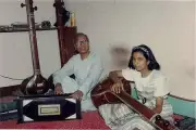 Shreya Ghoshal's Emotional Reunion with Guru on Indian Idol During Birthday Week