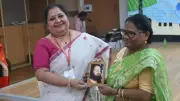 Sri Sri Academy Kolkata Celebrates 17th Foundation Day with Meditation, Yagna, and Staff Honors