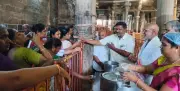 Srirangam Temple Revives Summer Relief with Herbal Drinks and Cooling Mats
