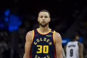 Stephen Curry Sidelined for Warriors vs Bulls Clash Due to Knee Injury