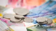 Switzerland Unveils New Banknote Designs for 2030s Amid Digital Payment Rise