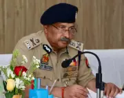 UP Police Chief Reviews Crime Strategy in Mirzapur, Focuses on Tech & Women's Safety