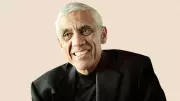 Vinod Khosla Proposes US Tax Overhaul to Counter AI Job Loss Fears