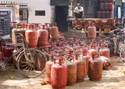 West Asia War Disrupts LPG Supply, Forces 12 Delhi Restaurants to Close