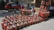 West Bengal Transporters and Restaurants Face Continued LPG Supply Crisis