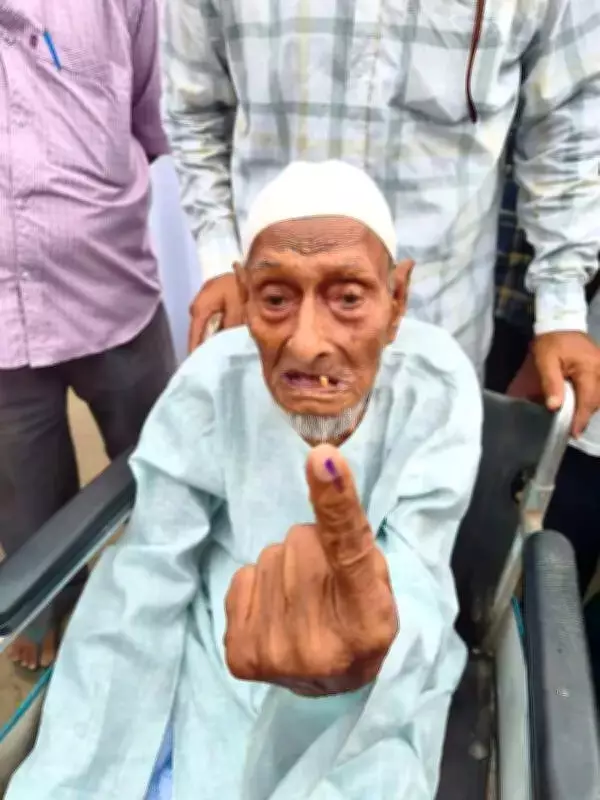 104-Year-Old Voter Casts Vote After Name Discrepancy Resolved