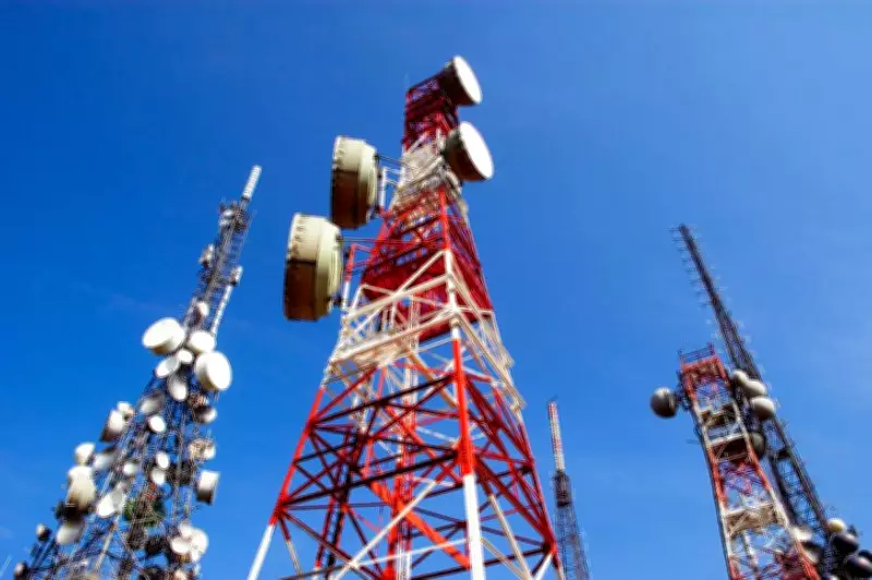 19-Year-Old Woman Climbs Mobile Tower in Noida, Rescued Safely