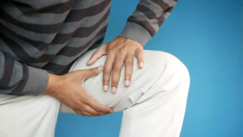 5 Exercises to Tone Your Thighs by Working With Your Body